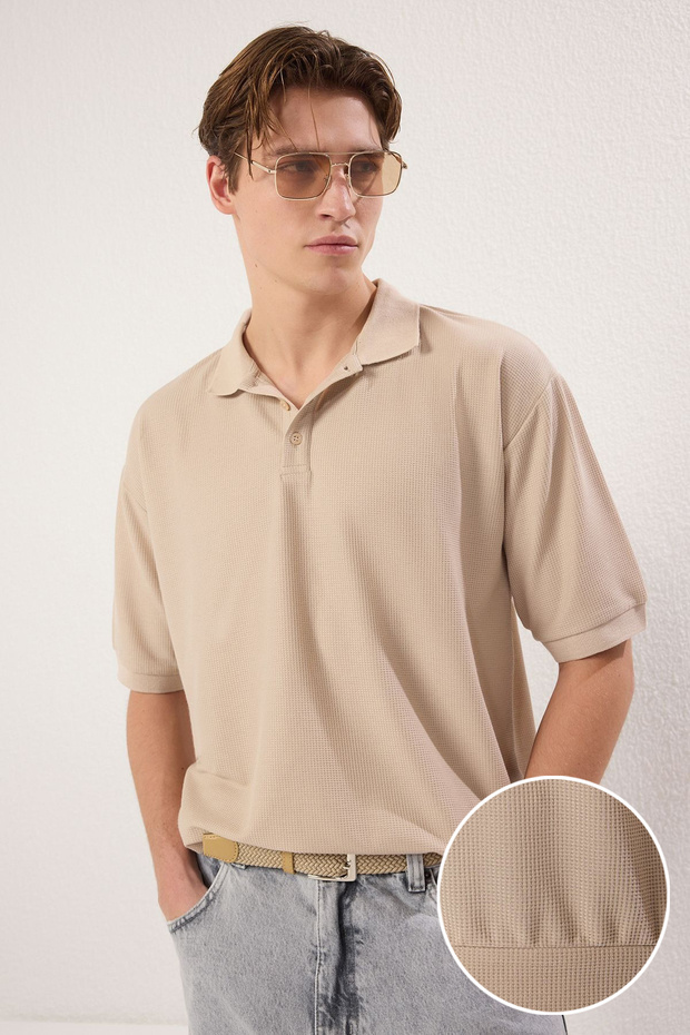 Taş Oversize/Geniş Kesim Dokulu Polo Yaka T-shirt TMNSS25PO00003 - 1