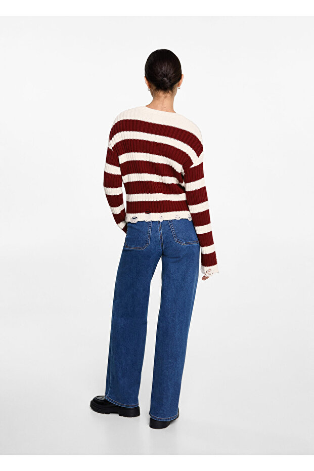 Dunkelroter Mädchenpullover 77076736 - 5