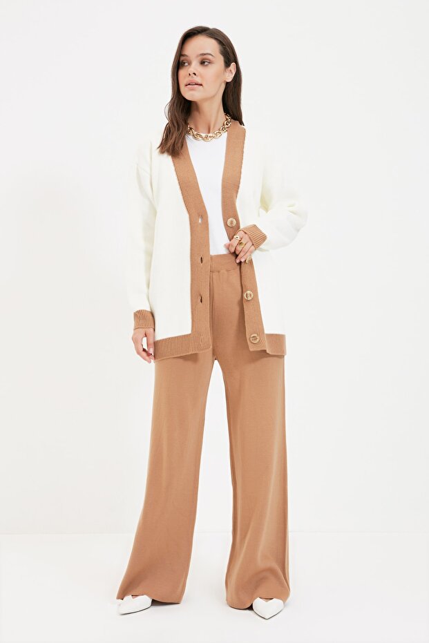 Camel Şerit Detaylı Hırka-Pantolon Triko Takım TCTAW22AU0156