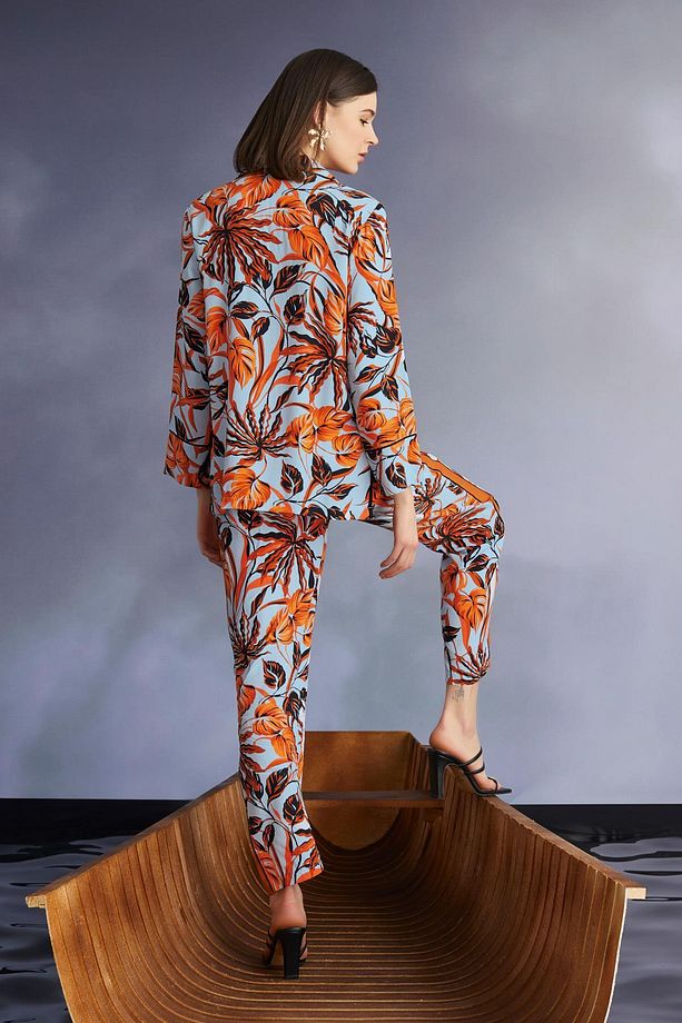 Yaprak Desenli Gömlek Yakalı Boydan Düğmeli Pijama Takımı - 6