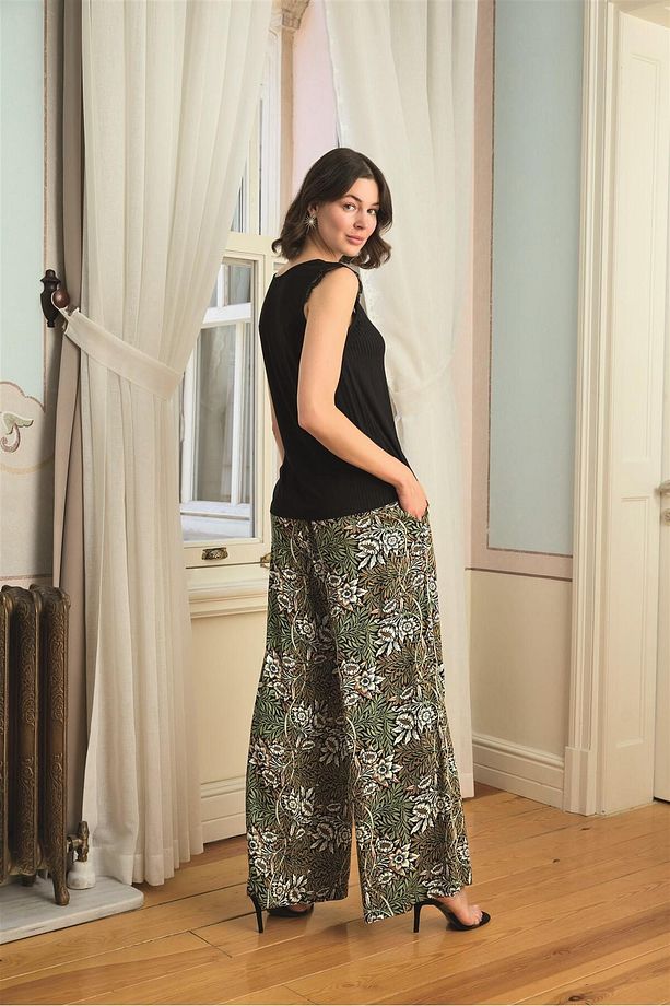 Çiçek Yaprak Ve Etnik Desenli Dantelli 3'lü Pijama Takımı - 7