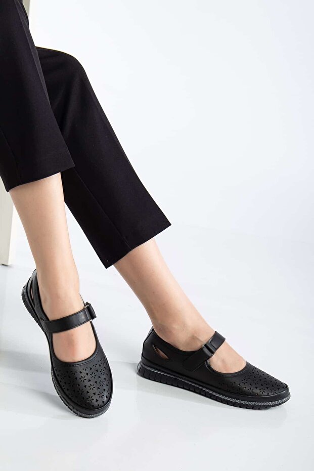 Summer Detailed Orthopedic Shoes 431
