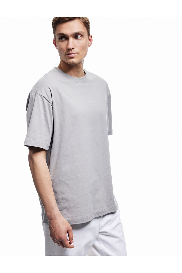 Kısa Kollu Pamuklu Bisiklet Yaka Basic Oversize Tişört - 1