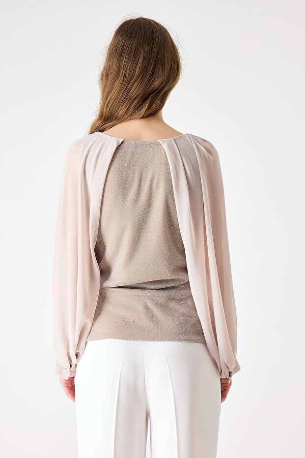 V yakalı sim geçişli bluz - 4