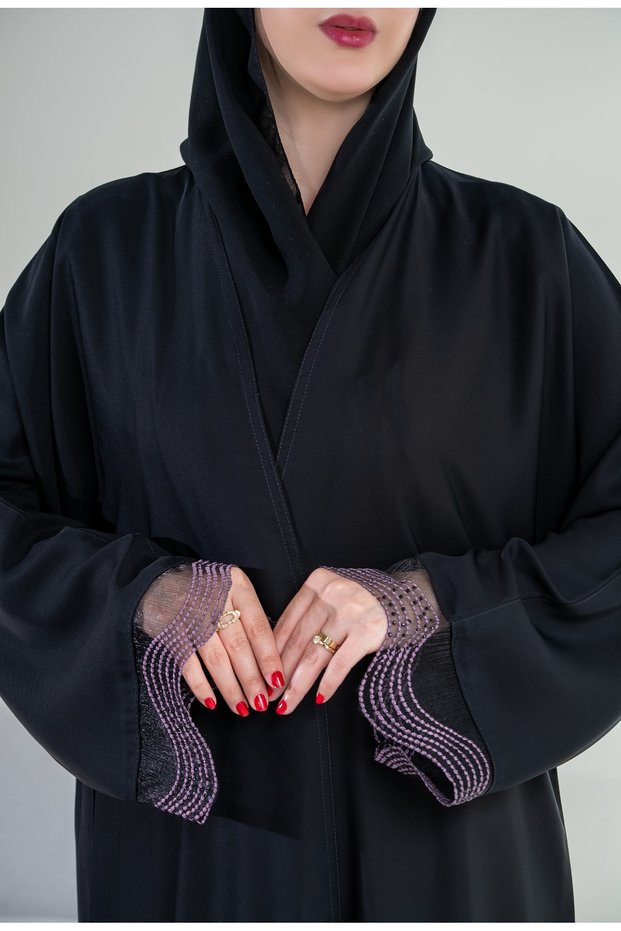 كاب وعباية - أسود