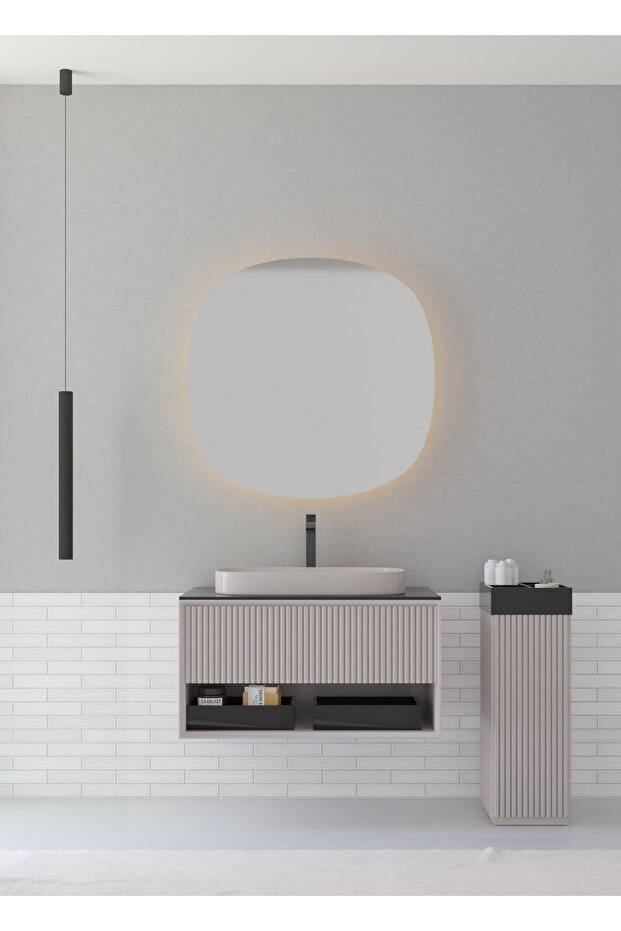 LAGOS BANYO DOLABI - 1