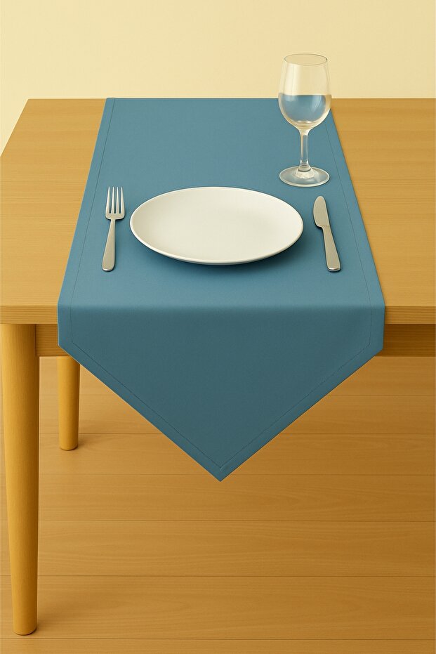 Luna Series Velvet Textured Triangle Runner - Indigo