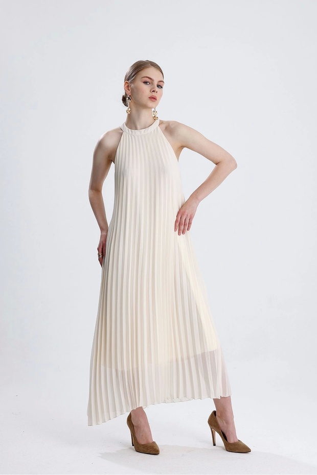 Halter yaka pliseli dökümlü elbise - 6