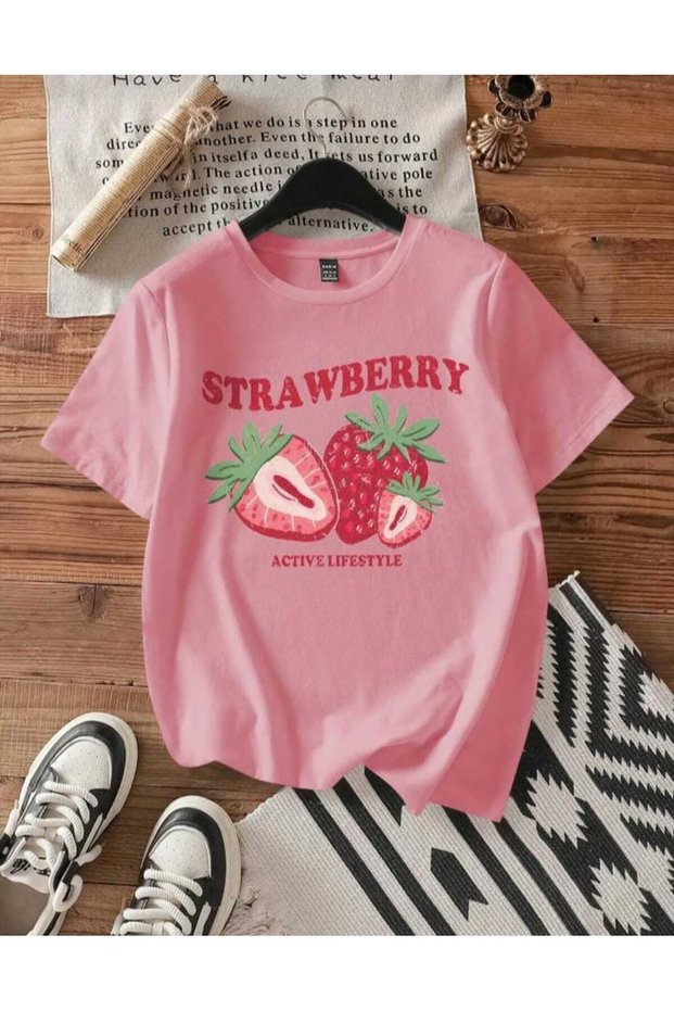 Malkoçbey Strawberry Printed Oversize Unisex Basic T-Shirt