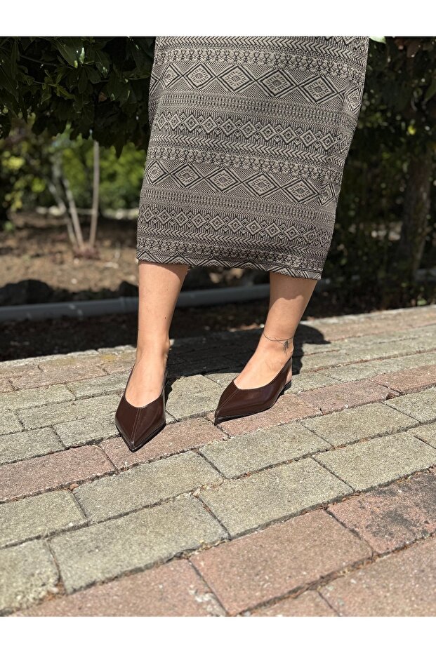 Jessica Pointed Toe Rubber Detailed Bitter Brown Patterned Patent Leather Women's Ballerinas