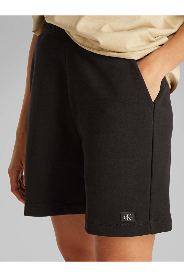 WOVEN LABEL SHORTS - 4