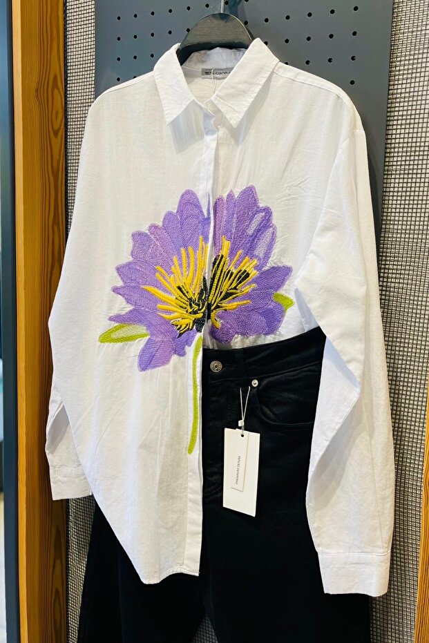 Women's White Hidden Button Floral Embroidery Embroidered 100% Cotton Oversize Shirt