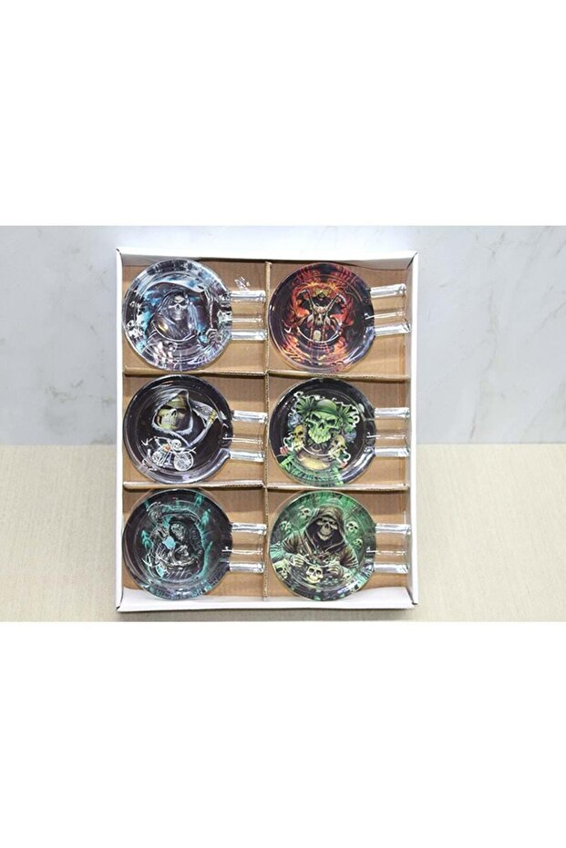 1 Glass Ashtray