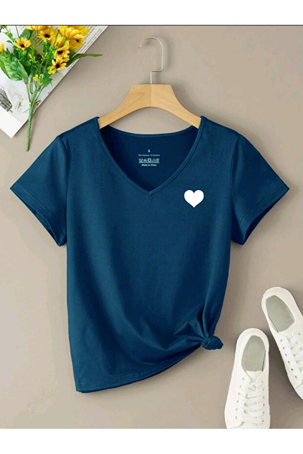 V-Neck Tiny Heart Printed Summer Women's T-Shirt