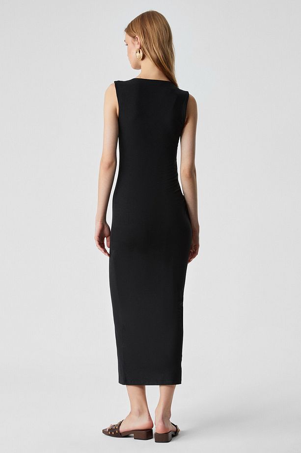 Uwen Kadın Slim Fit Kayık Yaka Kolsuz Astarlı Uzun Siyah Elbise - 5