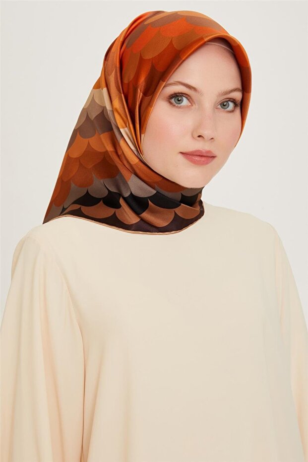 بنقشة هندسية سورا ساف حرير وشاح 9212D 33