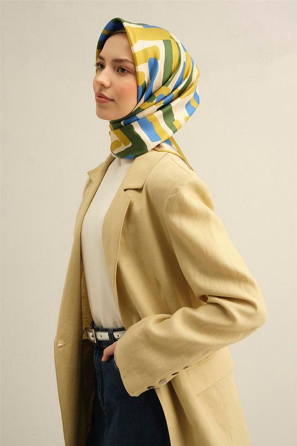 Desenli Saf Ipek Twill Eşarp 9303- 01 - 4