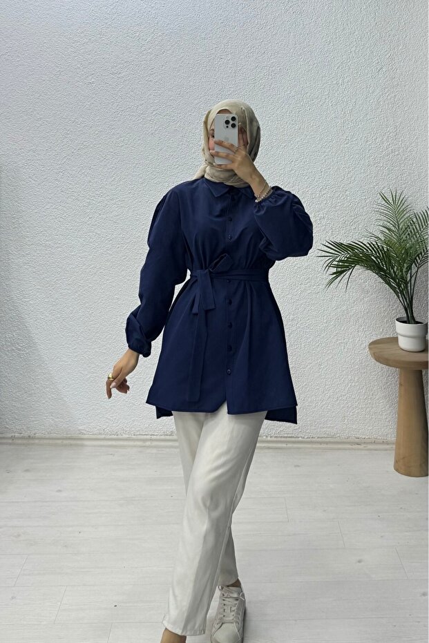 قميص بأكمام بالون مربوطة