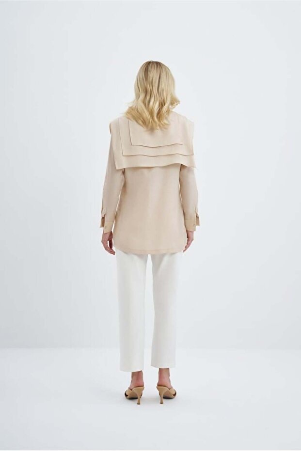 Kare Yakalı Gömlek - 1