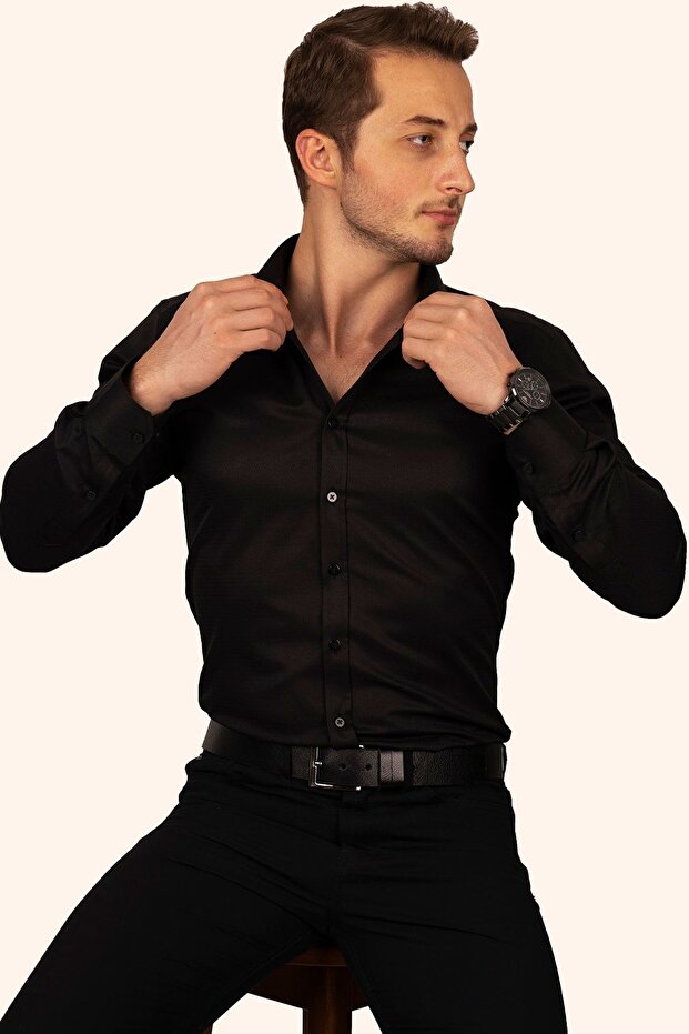 قميص رجالي أسود منقوش من ماركة Dobby Slimfit مع صندوق هدايا