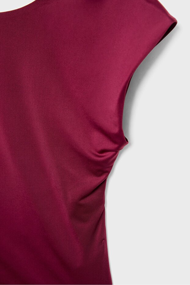 Sırtı Açık Tişört - 7