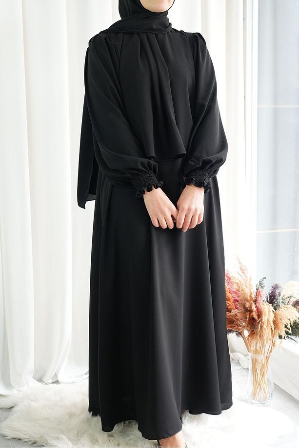 Model Meryem Medine İpeği Çiçek Kol Detaylı Tesettür Elbise (Şal Dahil) - Siyah- MERYEM01002Ş - 7