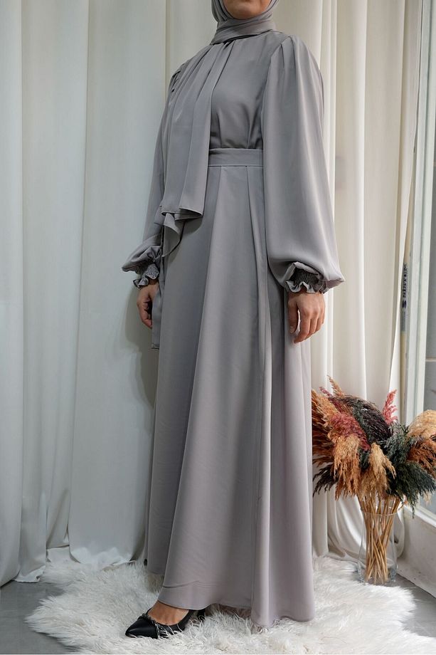 Model Meryem Medine İpeği Çiçek Kol Detaylı Tesettür Elbise (Şal Dahil) - Taş Rengi - MERYEM01007Ş - 5