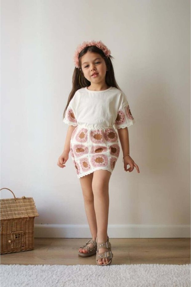 Girl's Suit with Knitted Detailed Skirt