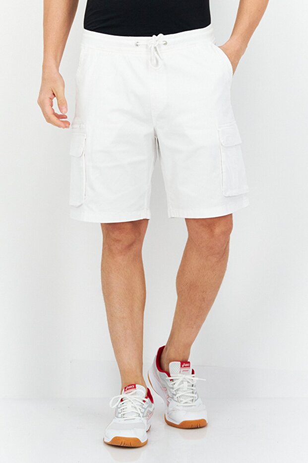 شورت كارجو سادة بقصّة عادية للرجال، أبيض - 1