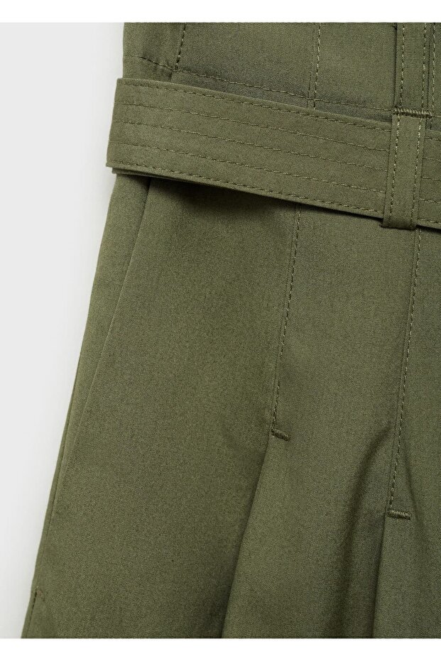 Weite Hose mit Gürtel - 8