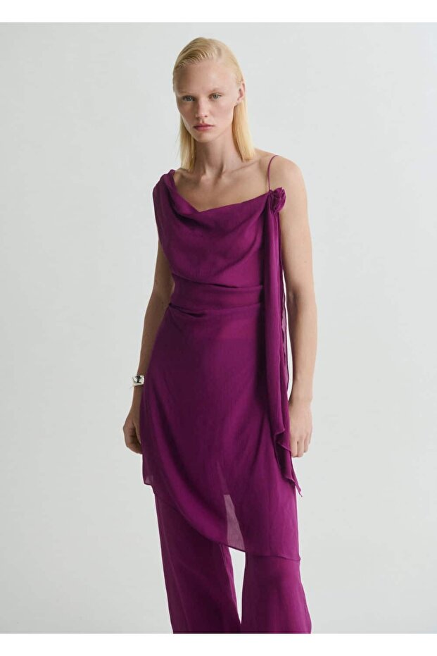 Lange Bluse mit Blumendetail - 1