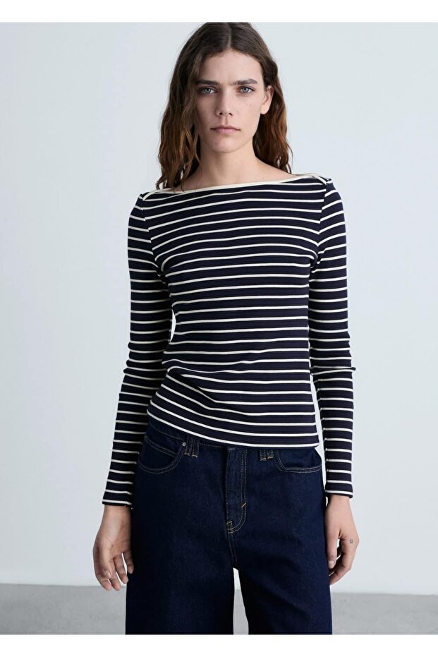 Çizgili kayık yaka tişört - 1