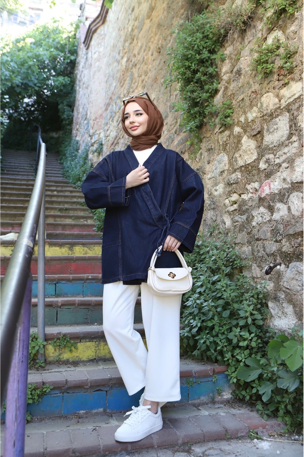 سترة الدنيم مربوطة على الجانب - 5