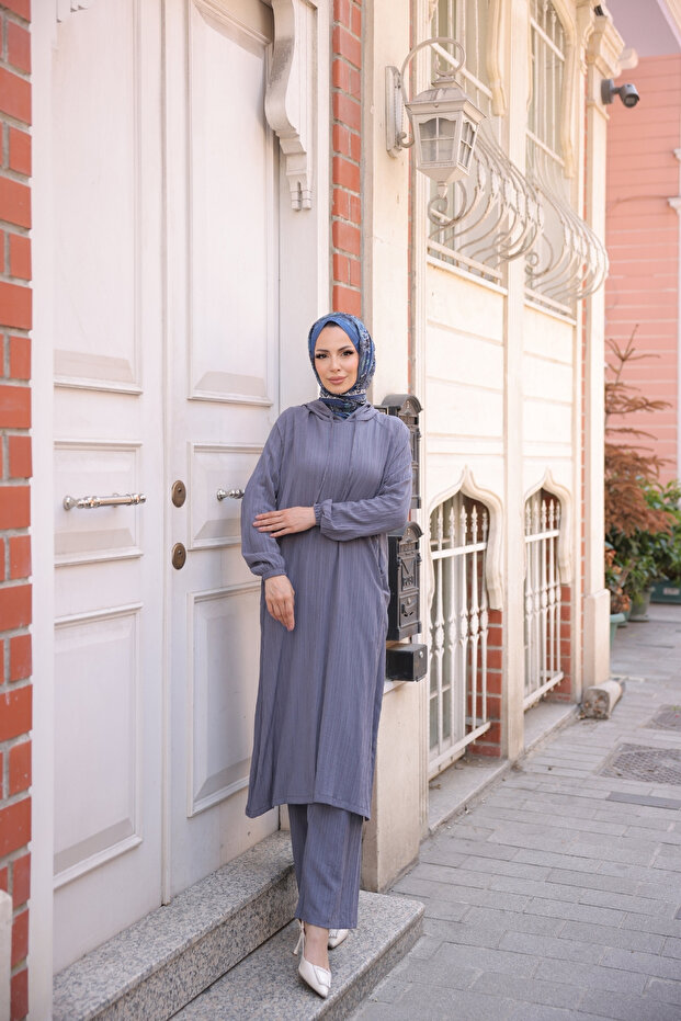 طقم بدلة رمادية مزدوجة - 4