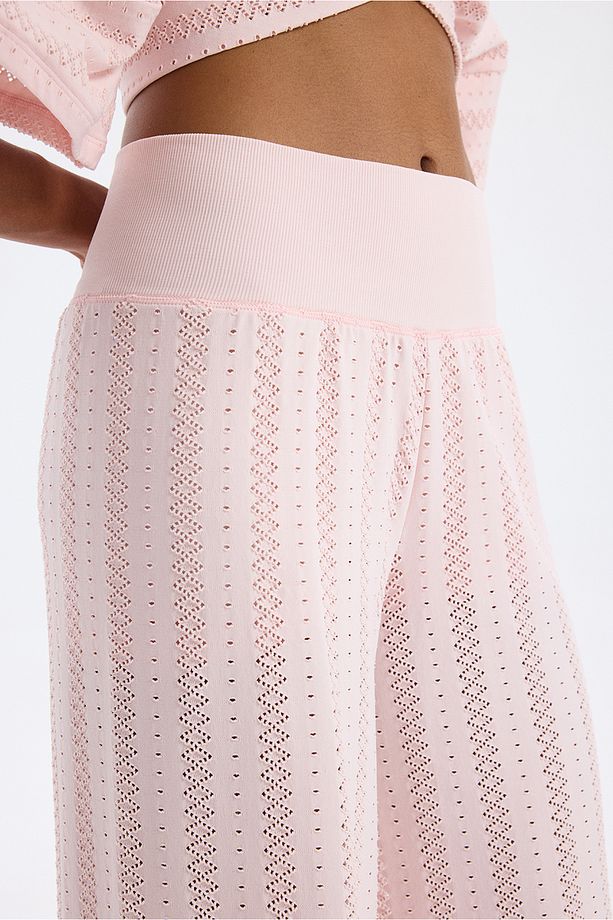 Jakarlı Delik Desenli Şortlu Pantolon Soft Pudra - 5