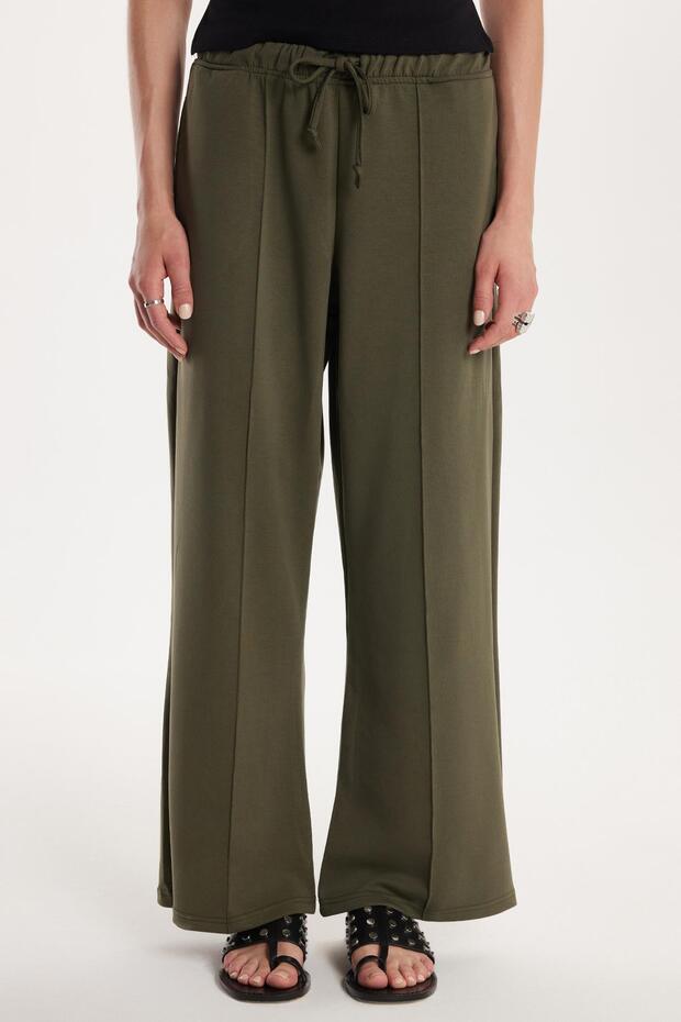 Women's Modal Fabric Slim Fit Slim Fit Elastic Waist Lace up Khaki Trousers