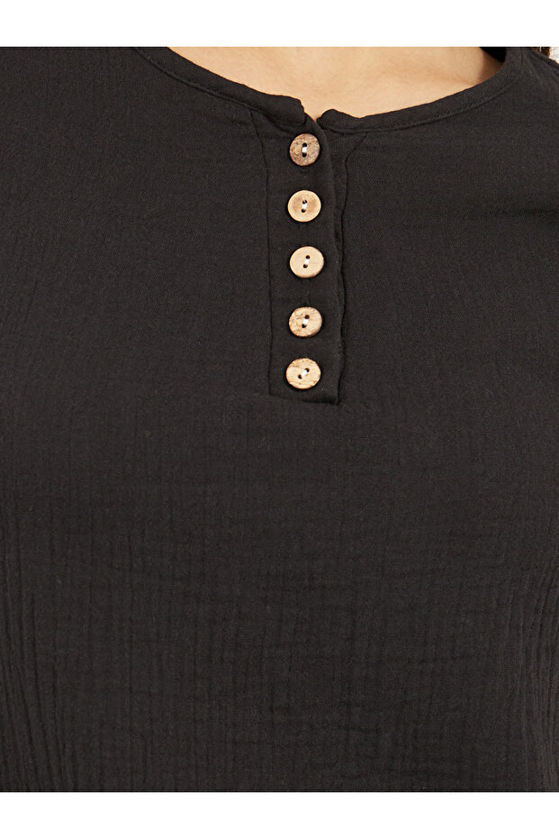 بلوزة نسائية سادة بنصف زر أمامي - 3