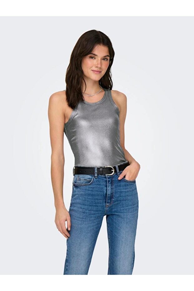 أنثى دائرية متماسكة - 1