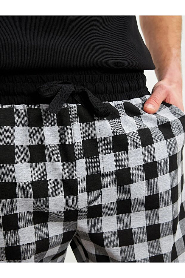 Standard Pattern Plaid Men's Pajama Bottom - 5
