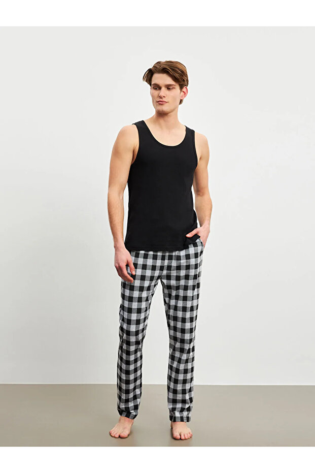 Standard Pattern Plaid Men's Pajama Bottom - 3