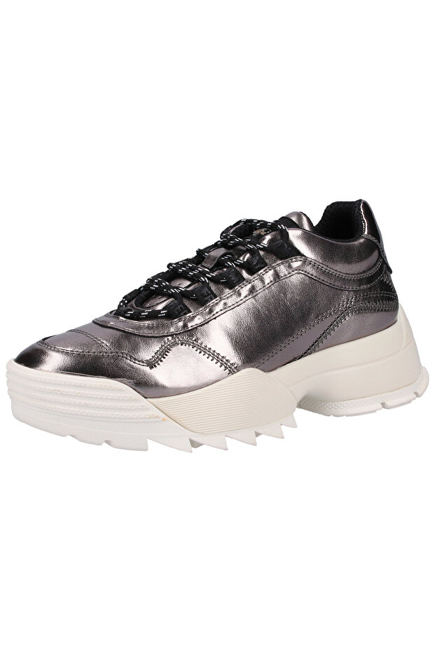 Sneaker - 1