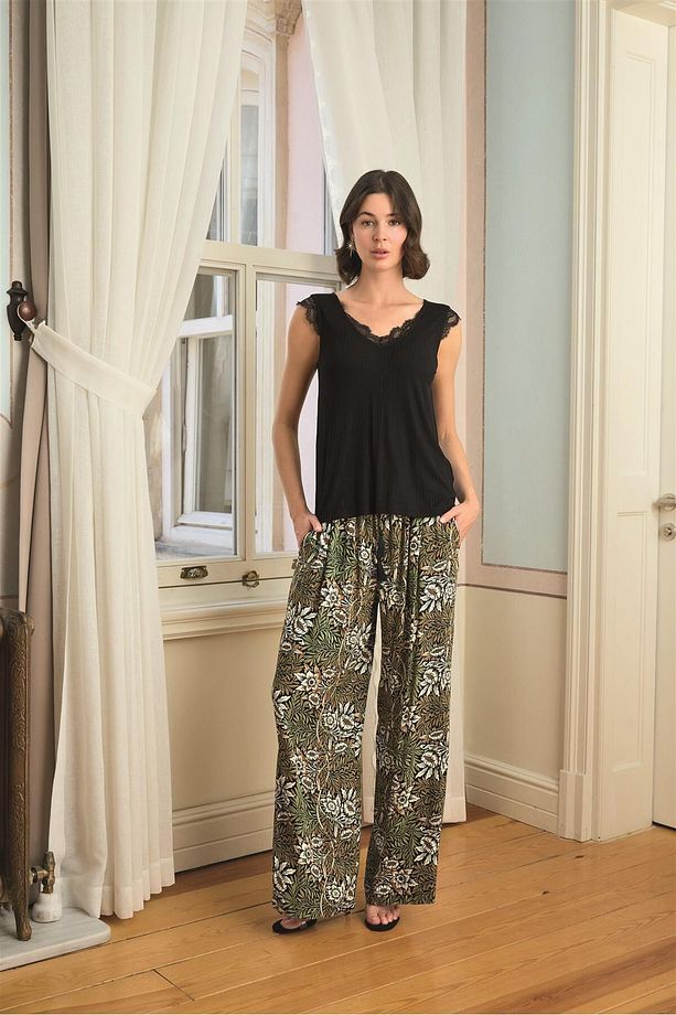 Çiçek Yaprak Ve Etnik Desenli Dantelli 3'lü Pijama Takımı - 6