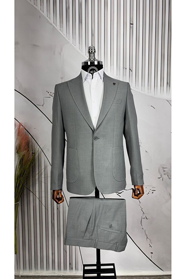 Slim Fit Swallow Collar Bag Pocket Suit