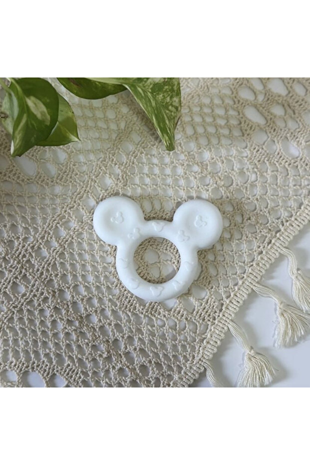 عضاضة سيليكون امنه (ميكي) باللون الابيض - 2