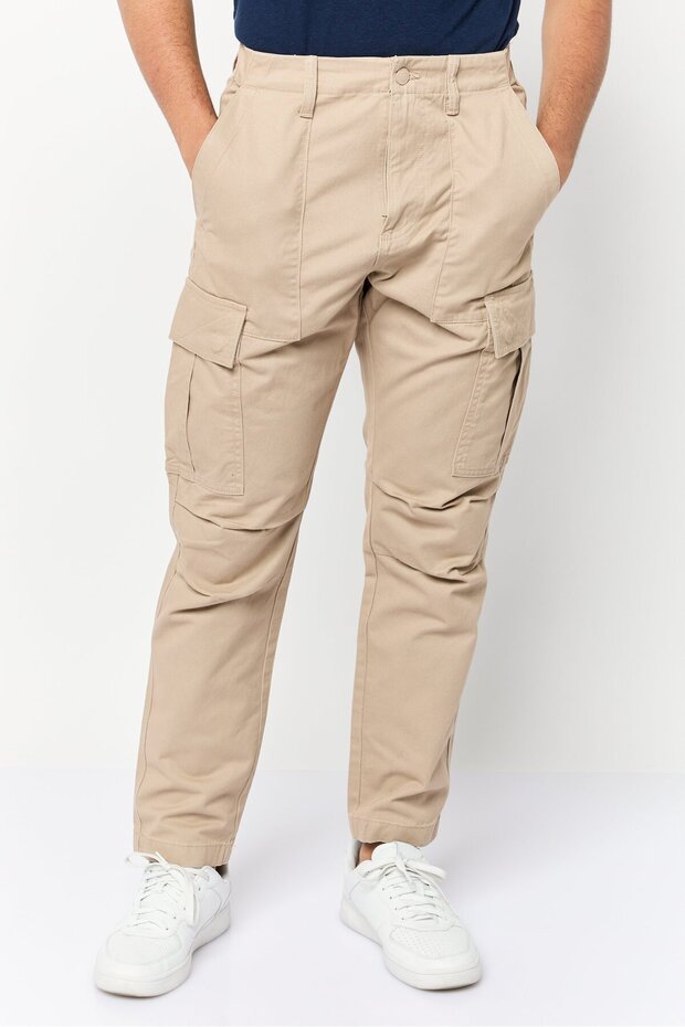 بنطال كارجو سادة بقصّة عادية للرجال، لون بيج - 1