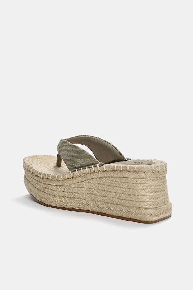 Hasır dolgu topuk sandalet - 5