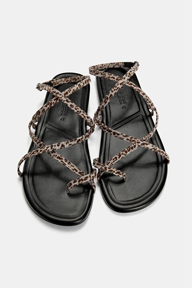 Leopar bantlı düz sandalet - 3