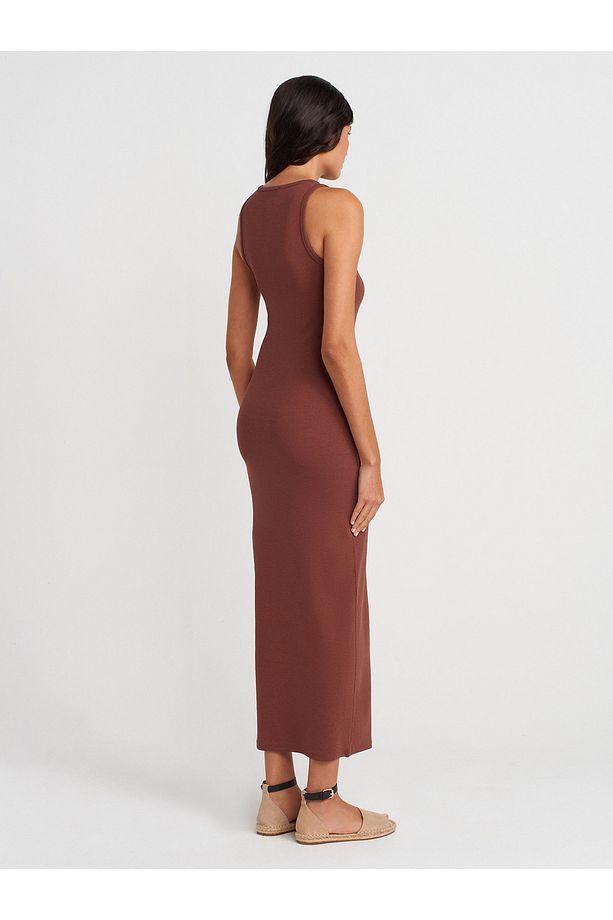 91467 Düğme Detaylı Maxi Boy Elbise-Kahve - 2
