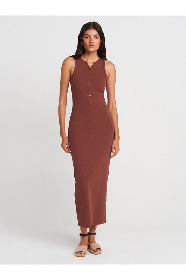 91467 Düğme Detaylı Maxi Boy Elbise-Kahve - 4