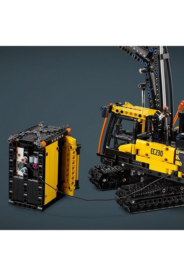 ® Technic Volvo FMX Kamyon ve EC230 Elektrikli Ekskavatör 42175 - 10+ Oyuncak Seti (2274 Pr) - 7
